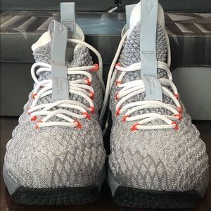 Nike Lebron XV (gs)